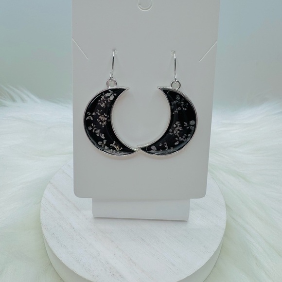 Floral Stellar Crescent Moon Earrings - Picture 4 of 4